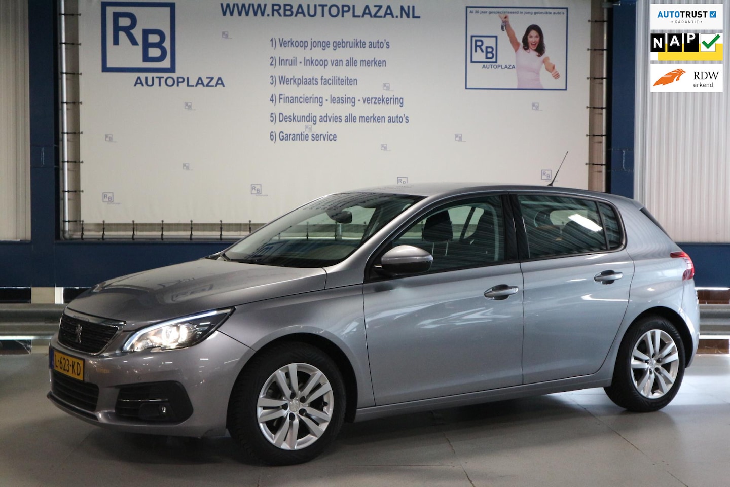 Peugeot 308 - 1.2 PureTech Blue Lease Active DEALER ONDERHOUDEN/ DIGI DASH/ 12 MAANDEN GARANTIE - AutoWereld.nl