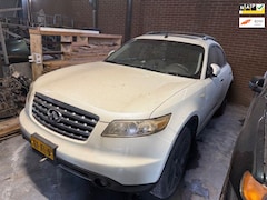 Infiniti FX - FX35 motor defect, reparatiedelen aanwezig