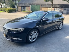Opel Insignia Sports Tourer - 1.5 Turbo Business Executive 140pk | OPC-Line | Comfortstoelen | Stuurverwarming | Achteru