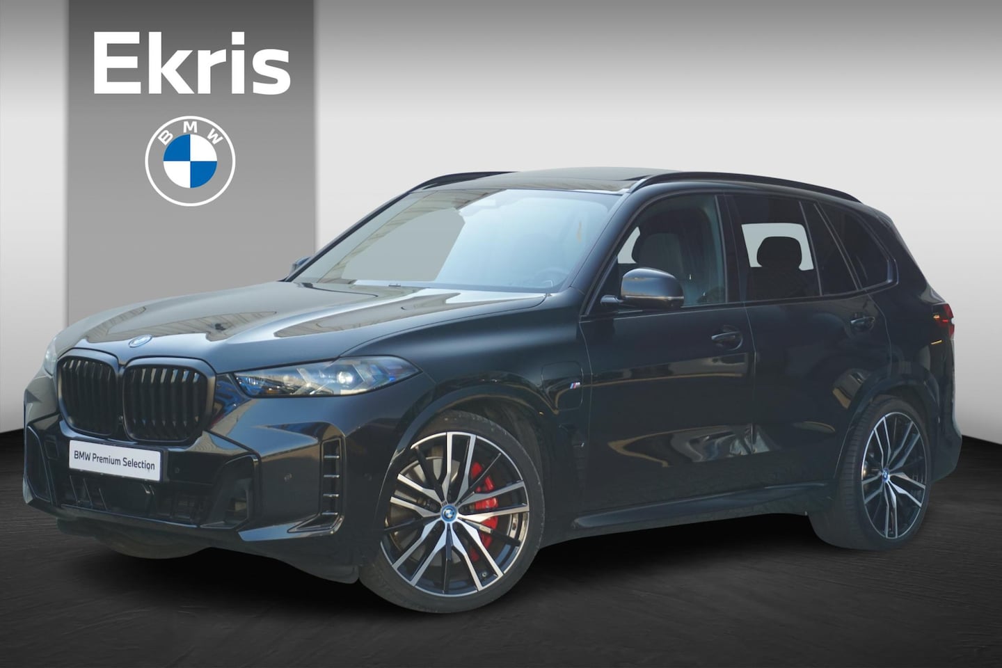 BMW X5 - xDrive50e M Sport Pro / Sky Lounge / Soft Close/ Comfort Stoelen / Trekhaak / Harman Kardo - AutoWereld.nl