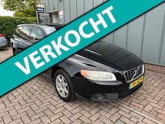 Volvo V70 - 2.4D Limited Edition NAP//CLIMA//TREKHAAKL//AUTOMAAT//LEER//NAVI//CRUISE