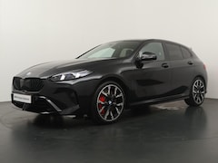 BMW 1-serie - 123 xDrive | M Sport Pro | Travel Pack | Harman Kardon |