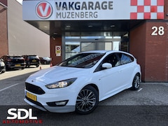 Ford Focus - 1.0 126PK ST-Line // NAVI // CLIMA // PDC // CRUISE // CAMERA