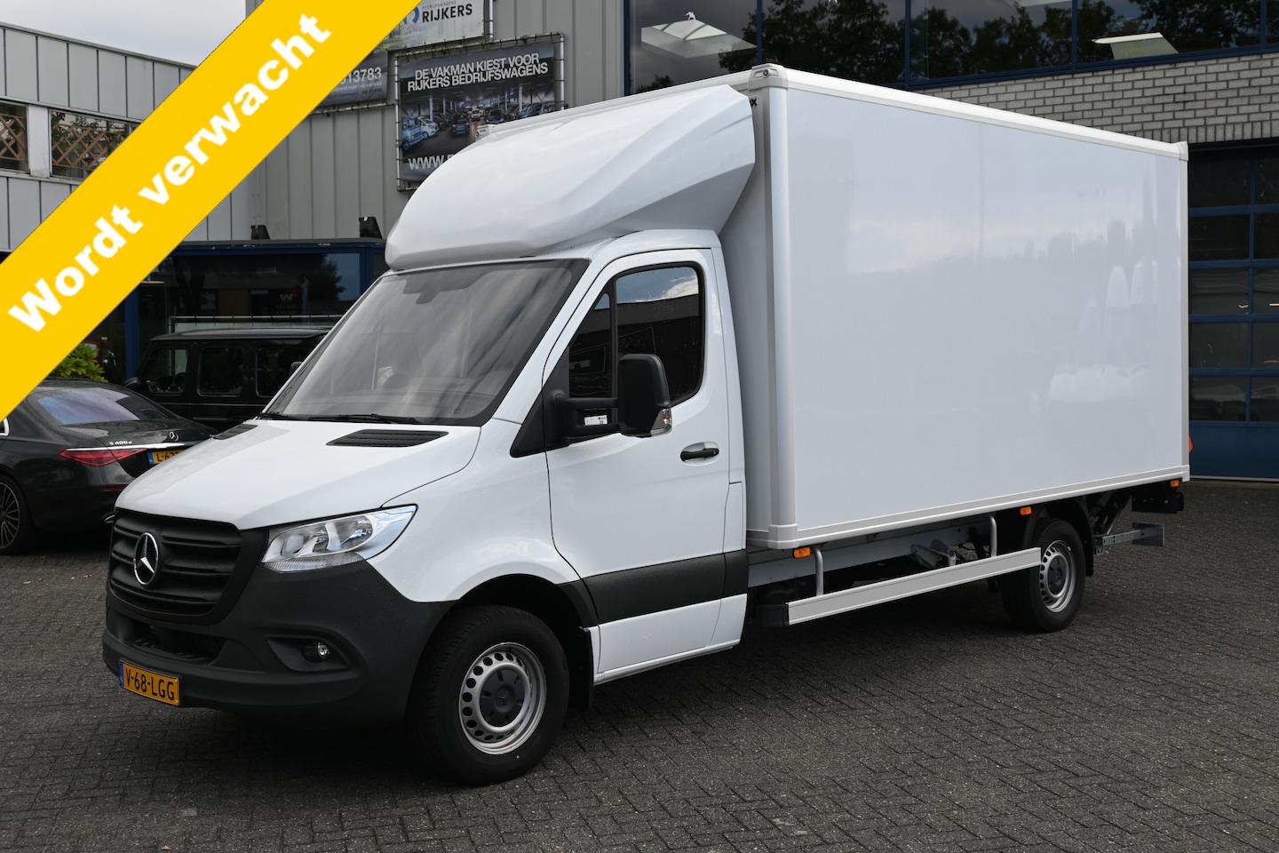 Mercedes-Benz Sprinter - 319 CDI L3 Bakwagen met Dhollandia laadklep Geveerde stoel, Cruise control Laadbak met laa - AutoWereld.nl