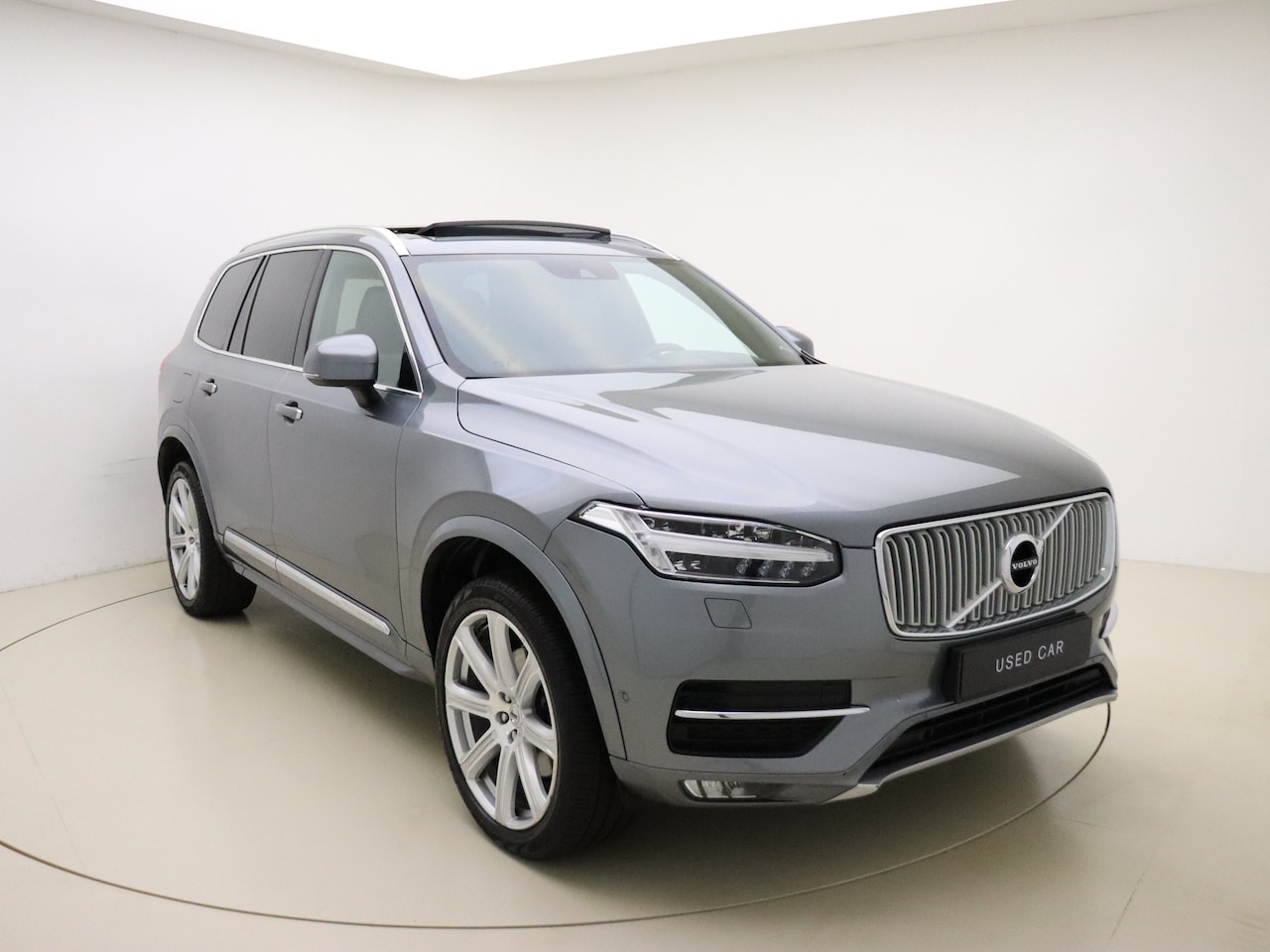 Volvo XC90 - T6 320pk AWD Inscription / Luchtvering / B&W Audio / Ventilatie / Head-Up / Panoramadak / - AutoWereld.nl