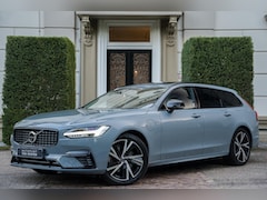 Volvo V90 - 2.0 T6 Plug-in hybrid AWD Plus Dark TREKHAAK | PANO | 360 CAM | H&K | THUNDERGREY