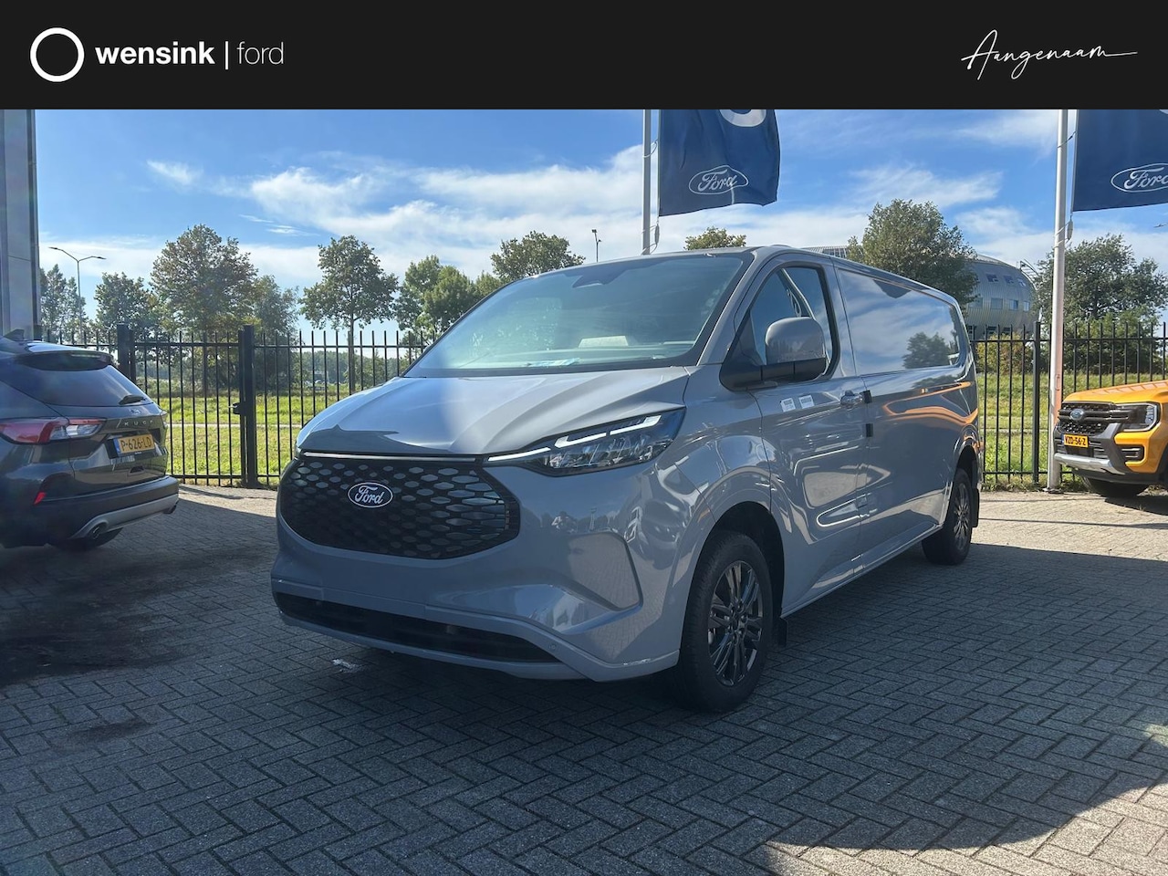 Ford E-Transit Cust. - 340 L2H1 Limited 65 kWh | Driver Assistance Pack Premium | Verwarmbare Stoelen | Elek. Ink - AutoWereld.nl