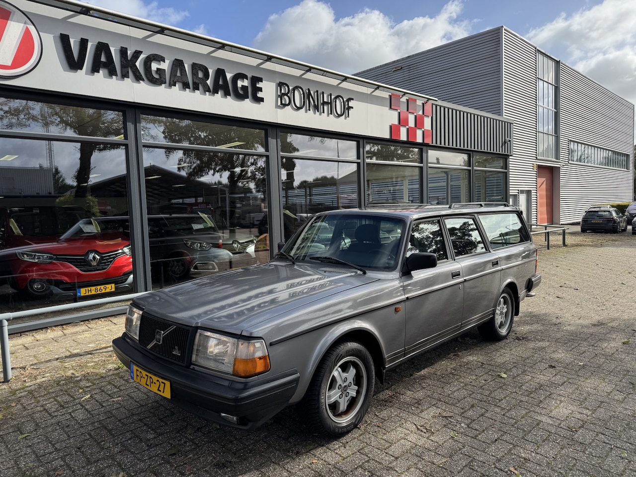 Volvo 240 - 2.3i Polar CRUISE-AIRCO - AutoWereld.nl