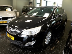 Opel Astra - 1.4 Cosmo Navi/1/2 Leder/Afn Trekh/LMV/Priva glas