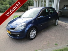Renault Clio - 1.4-16V Team Spirit Kilometerstand Nap