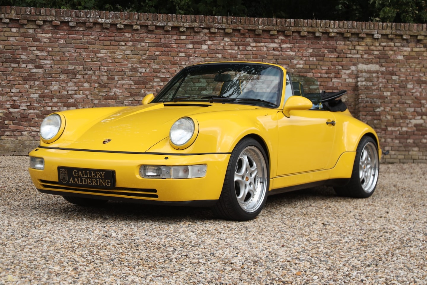 Porsche 911 - Fully restored and rebuilt with dedication and passion, In unique Ferrari Yellow with blac - AutoWereld.nl