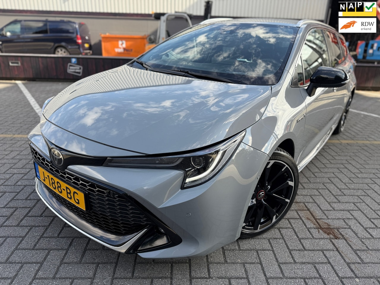 Toyota Corolla Touring Sports - 2.0 Hybrid Business GR-Sport*152 PK*CRUISE*CAMERA*NAVI*FUUL OPTION - AutoWereld.nl