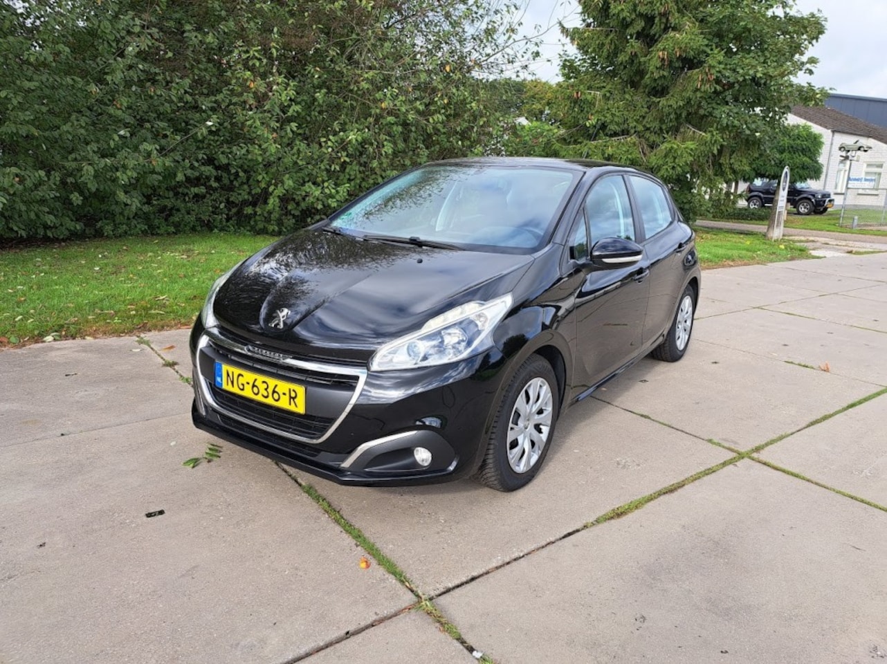 Peugeot 208 - 1.2 PT BLUE LEASE NAVI NW APK - AutoWereld.nl