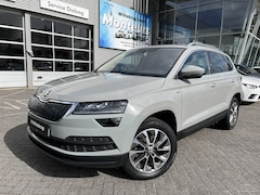 Skoda Karoq - 1.5 TSI 150pk Ambition Clever DSG Automaat App-connect / LED / Clima / Navigatie / Camera