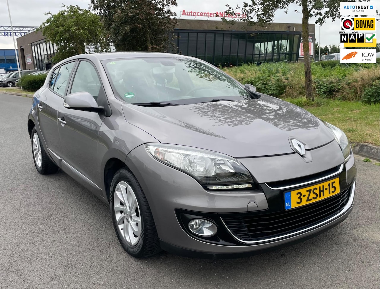 Renault Mégane - 1.2 TCe Expression 1.2 TCe Expression, 5drs, Cruise/Climate control, Radio-CD/MP3, Bluetooth, Keyless, Lmv! - AutoWereld.nl
