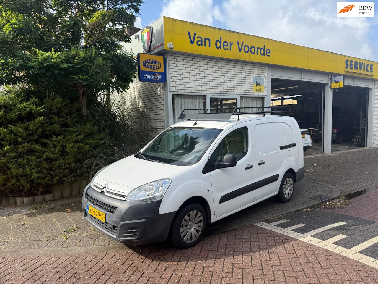 Citroën Berlingo XL - 1.6 BlueHDI 100 Business S&S AUTOMAAT - AutoWereld.nl