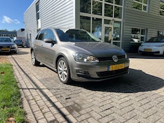 Volkswagen Golf - 1.2 TSI Highline