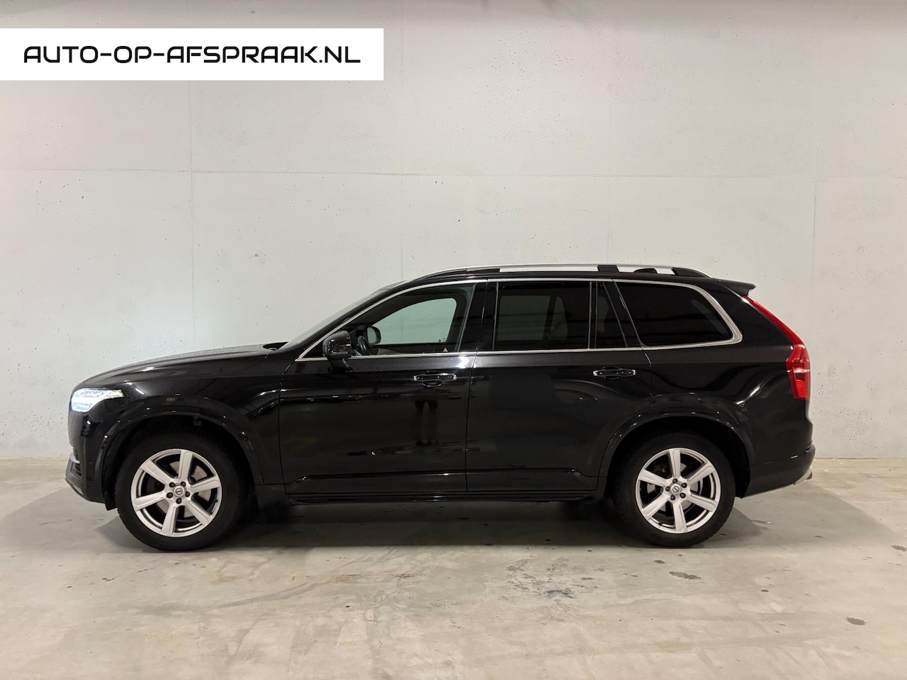 Volvo XC90 - 2.0 D5 AWD Inscription 7persoons Pano Trekhaak Leer - AutoWereld.nl