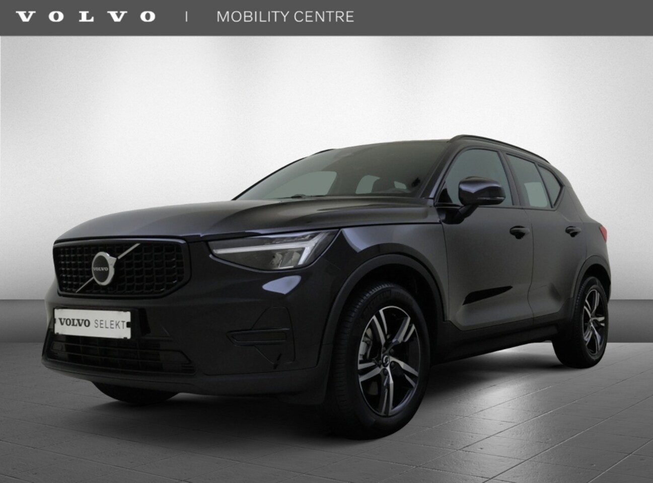 Volvo XC40 - 2.0 B4 Plus Dark | Trekhaak | H&K Audio | Stoelgeheugen | - AutoWereld.nl