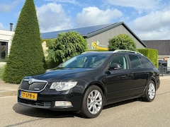 Skoda Superb Combi - 1.6 TDI Greenline Comfort Business Line 2011 Navi/Clima/Leder/lmv
