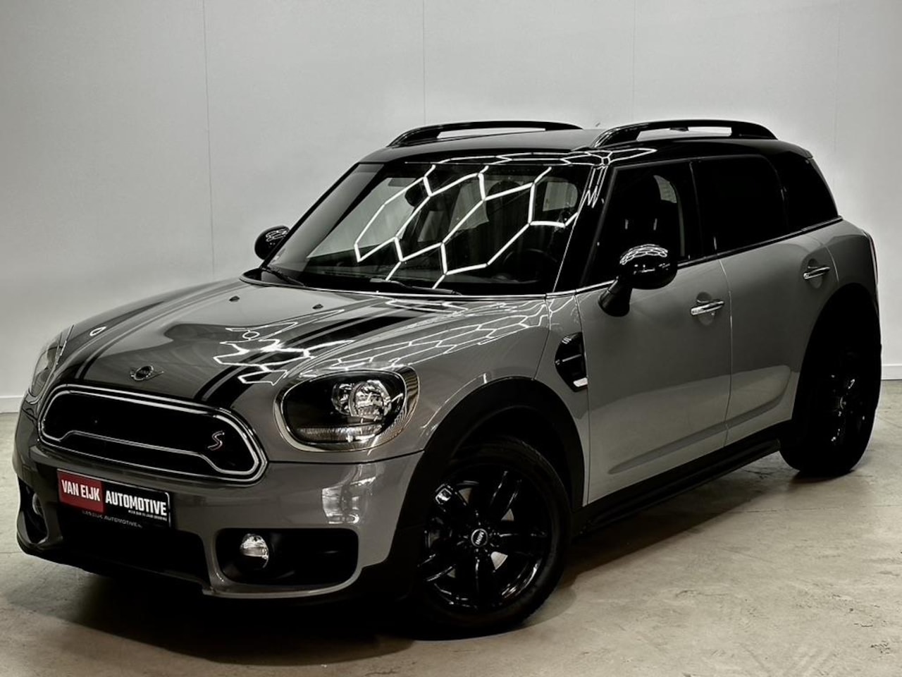 MINI Countryman - Mini Cooper S' / Automaat / Optik / Navi / Moonwalk grey - AutoWereld.nl