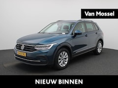 Volkswagen Tiguan - 1.5 TSI Life 150 PK | Automaat | Navigatie Pro | Parkeersensoren | Climate Control | Adapt