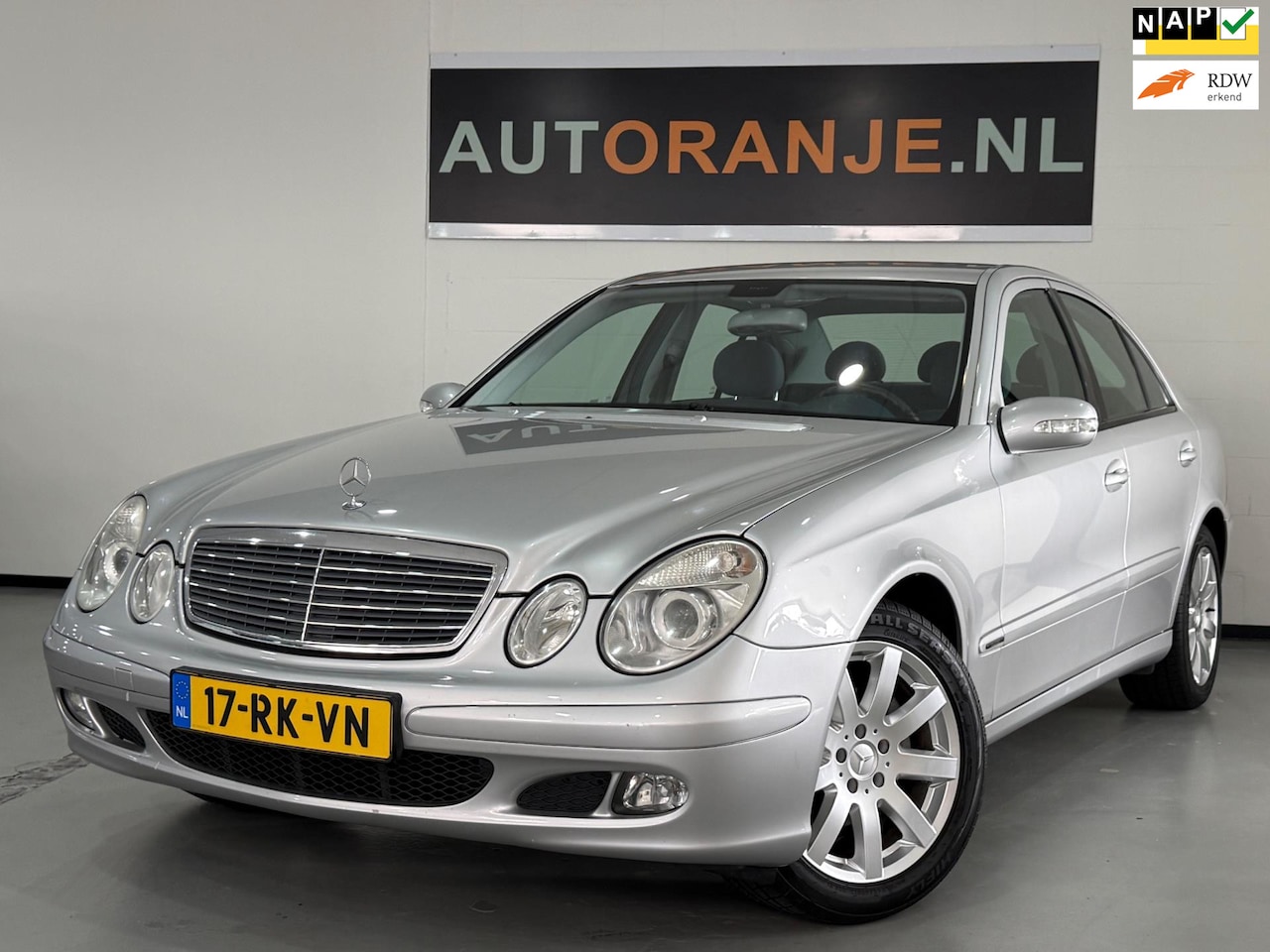 Mercedes-Benz E-klasse - 200 K. Classic-Automaat-Clima-Cruise-NAP!! - AutoWereld.nl