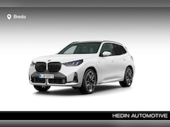 BMW X3 - 30e xDrive Driving Assistant Professional | M Sport Pro | Panoramisch dak | Comfort Pack |