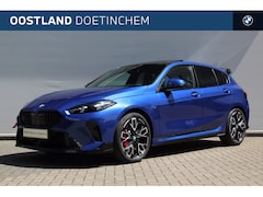 BMW 1-serie - 120 High Executive M Sport Automaat / Panoramadak / Sportstoelen / M Adaptief onderstel /