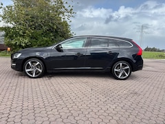 Volvo V60 - 2.4 D6 AWD Plug-In Hybrid Summum