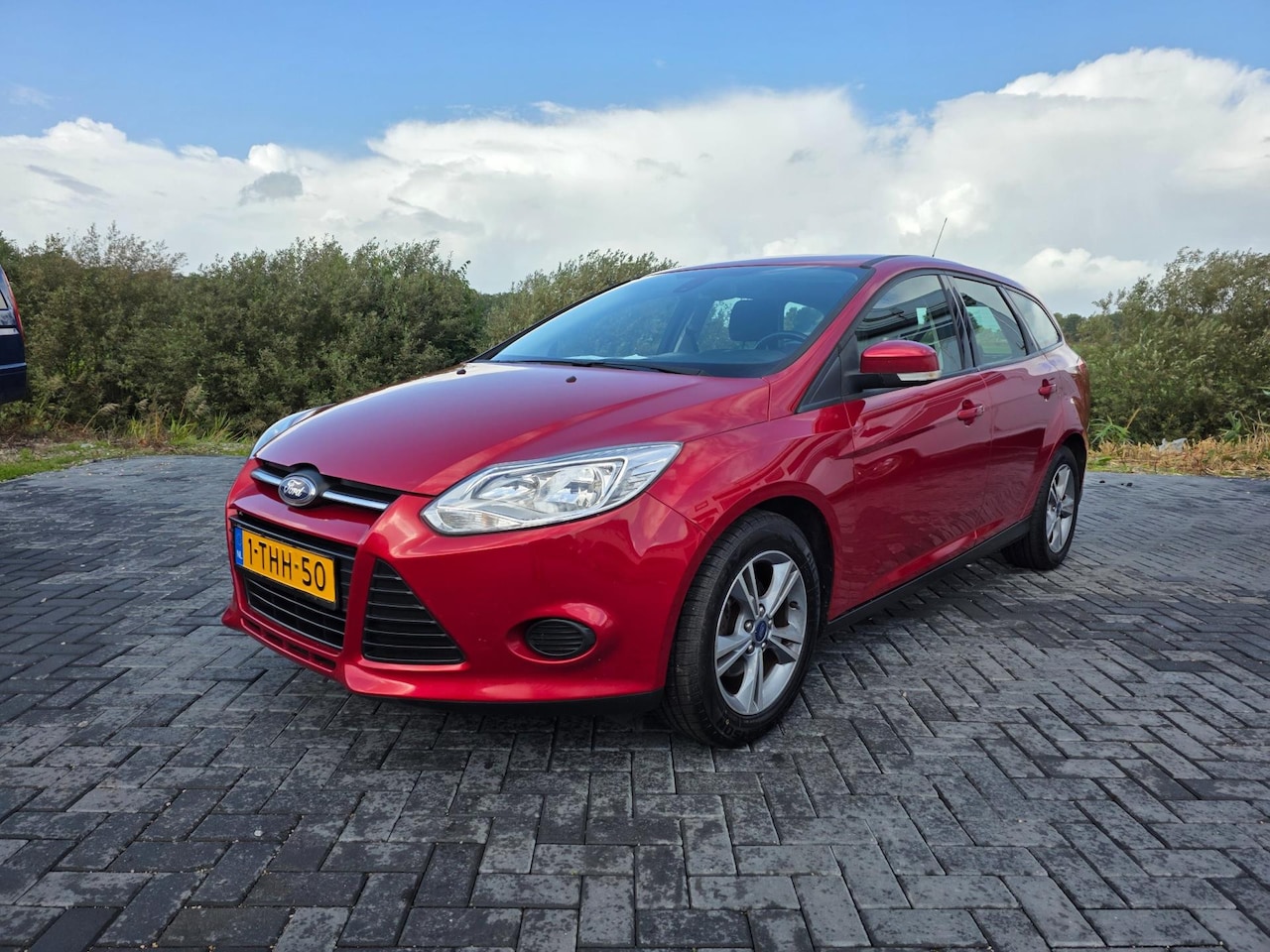 Ford Focus Wagon - EcoBoost Edition 2014 nieuwe APK! - AutoWereld.nl