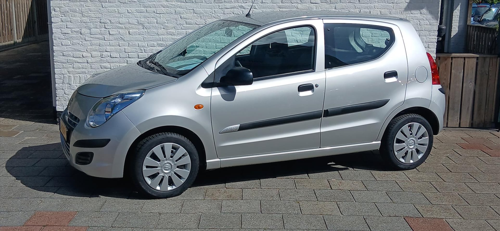 Suzuki Alto - 1.0 68pk vvt Comfort 5drs 33000 km !!! uniek - AutoWereld.nl