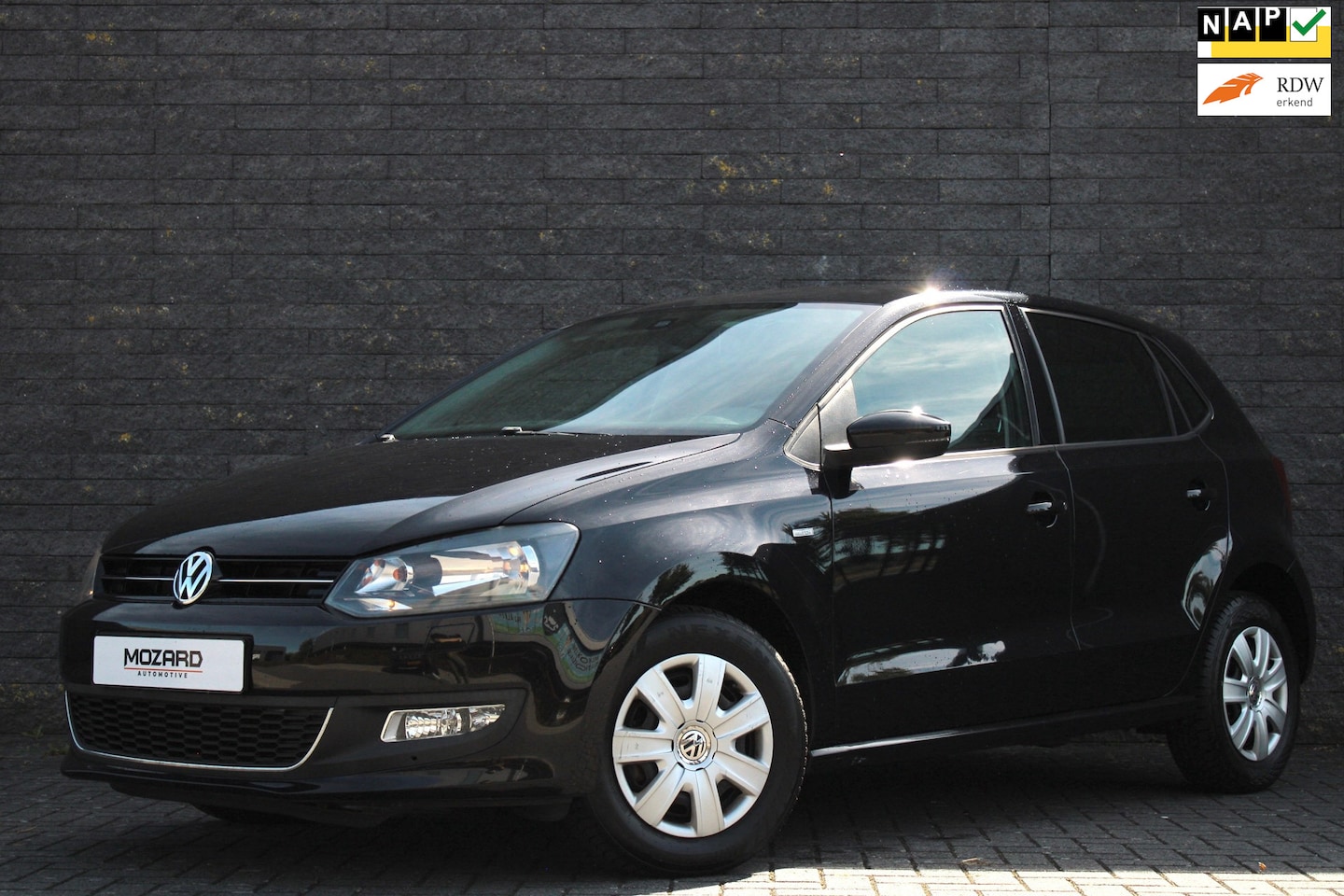 Volkswagen Polo - 1.2 Match Airco/Cruise/Stoelvw! - AutoWereld.nl