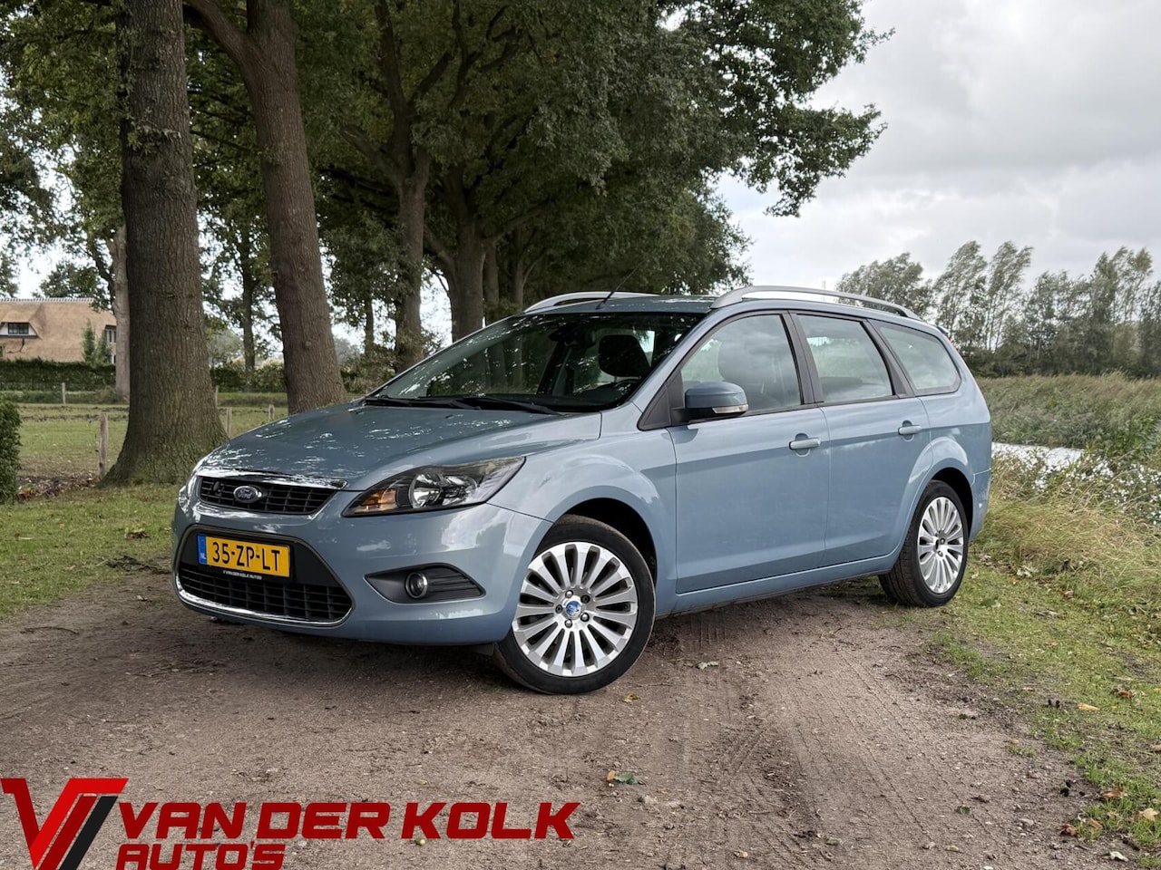 Ford Focus Wagon - 1.8 Ghia Flexi Fuel Cruise Climate Trekhaak - AutoWereld.nl