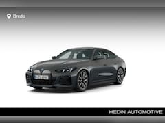 BMW i4 - eDrive40 M Sport Edition 84 kWh Comfortpack | Glazen schuif kantel dak | M Sport pro | Suu