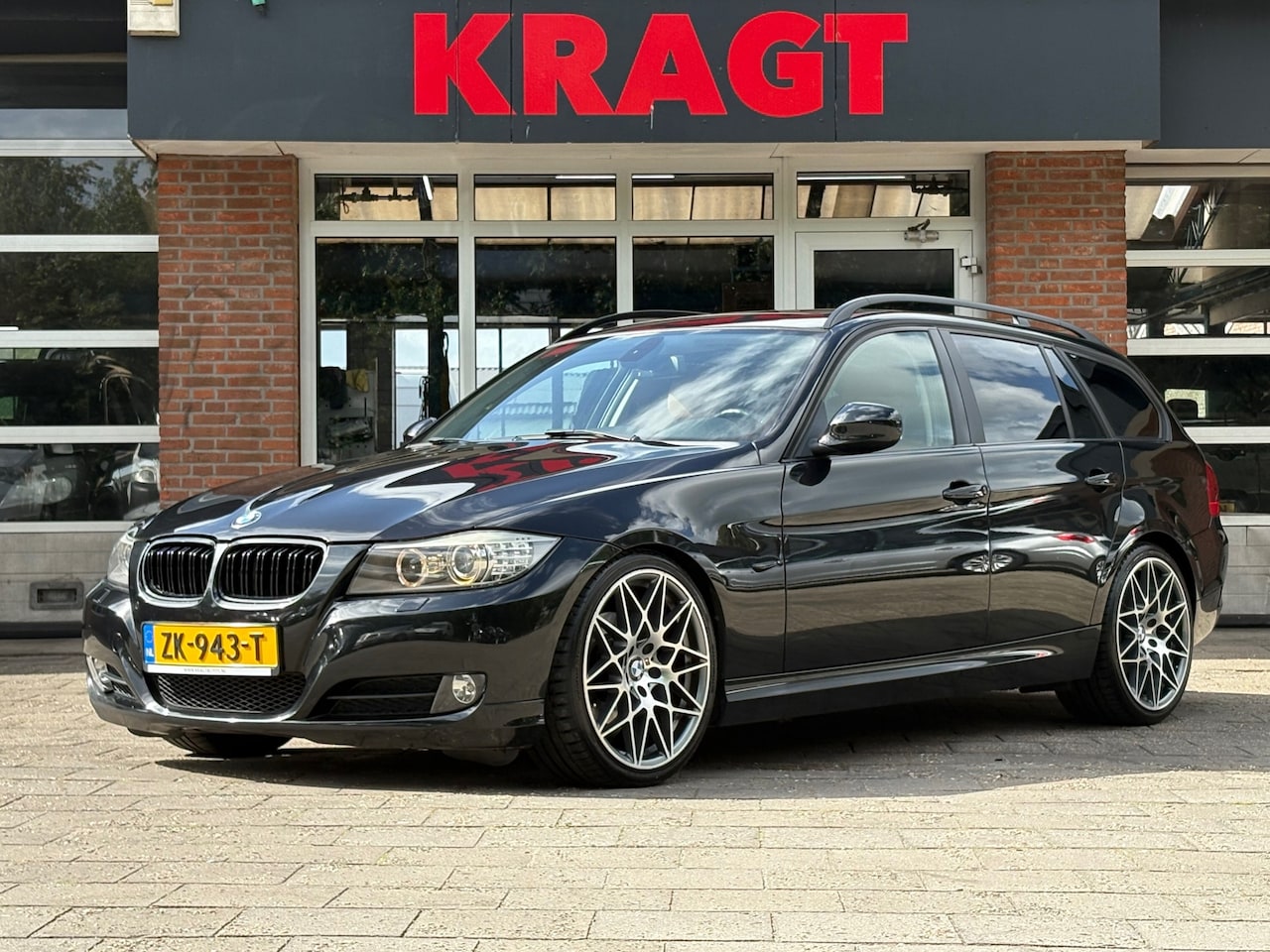 BMW 3-serie Touring - Excutive 318i 140 pk - AUTOMAAT - Youngtimer - Leder - Xenon! - AutoWereld.nl