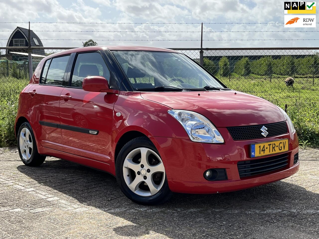 SUZUKI SWIFT