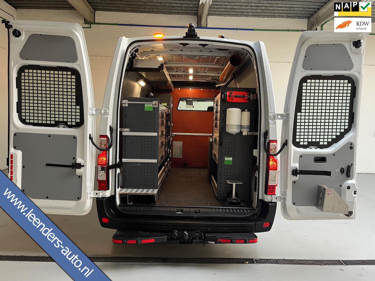 Opel Movano - SERVICEWAGEN AUTOMAAT 2.3 CDTI BiTurbo 170pk euro6 L2H2 V230 OMVORMER BOTT INRICHTING STAN - AutoWereld.nl