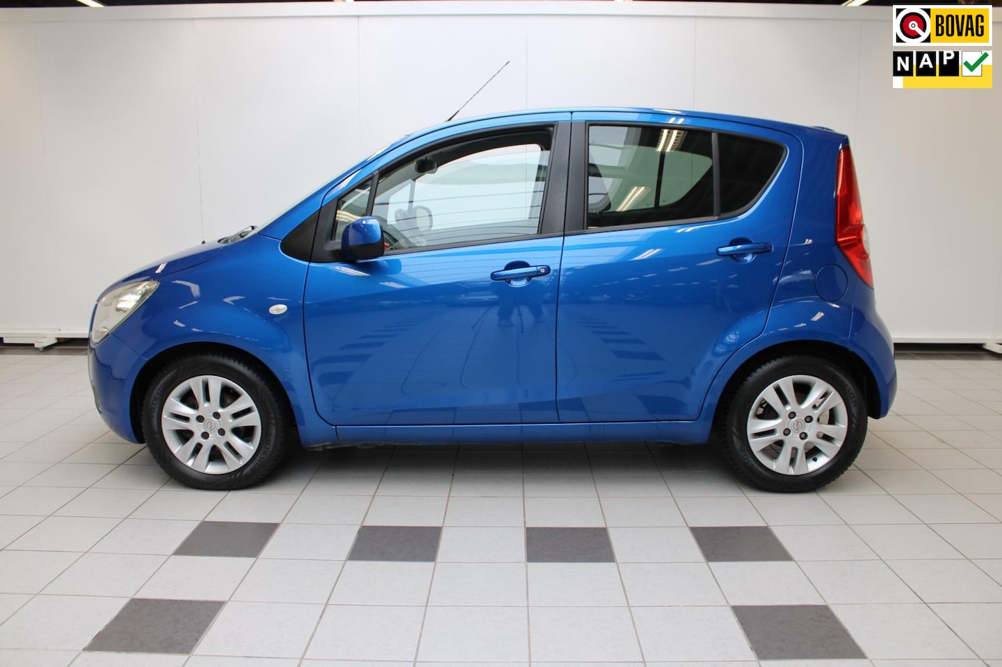 Opel Agila - 1.2 Edition - Automaat, Trekhaak en NAP - AutoWereld.nl