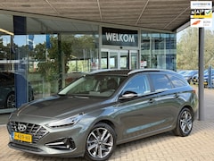 Hyundai i30 Wagon - 1.5 T-GDi Hybride MHEV Premium Dealer Onderhouden