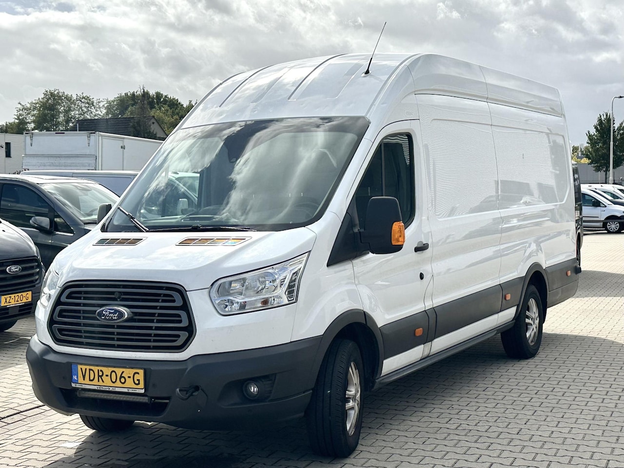 Ford Transit - 350 2.0 TDCI L4H3 Trend RWD MOTOR DEFECT - AutoWereld.nl