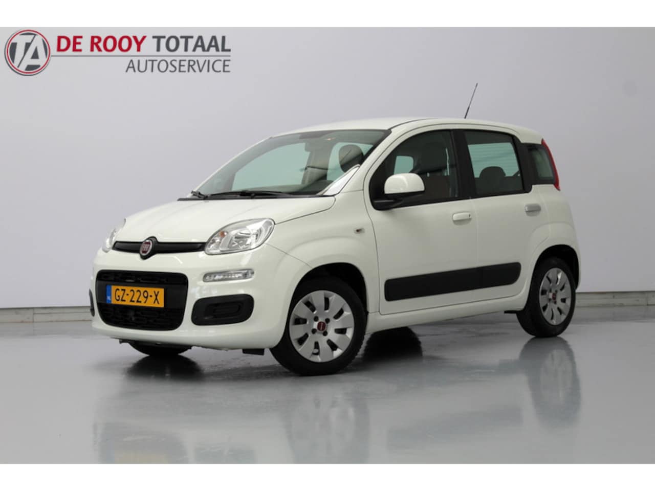 Fiat Panda - 0.9 TwinAir Edizione Cool 0.9 TwinAir Edizione Cool 60PK, AIRCO | 5 DRS | CENTRALE VERGRENDELING | STUURBEKRACHTIGIN - AutoWereld.nl