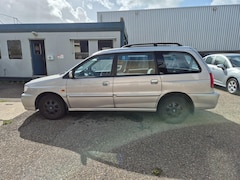 Kia Joice - 2.0 LS, 7 persoons/ trekhaak/ apk tot 15-09-2026/