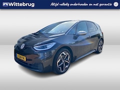 Volkswagen ID.3 - 204pk First Plus 58 kWh / Trekhaak Afneembaar / LED / Camera / Navigatie / 19" LMV