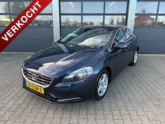Volvo V40 - 1.6 T3 150pk Momentum