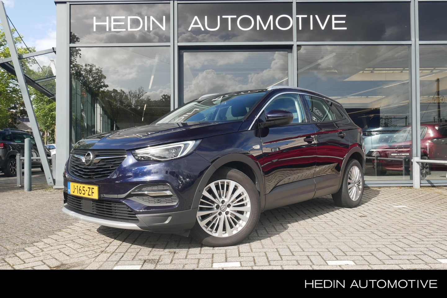 Opel Grandland X - 1.6 Turbo Executive | 1600KG Trekgewicht | Automaat | Trekhaak | Navigatie | Parkeersensor - AutoWereld.nl