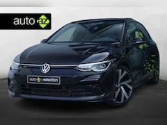 Volkswagen Golf - 1.5 eTSI R-Line Business / Panorama / Camera / LED