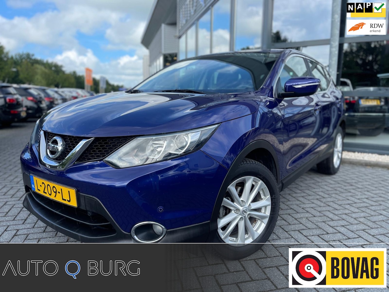 Nissan Qashqai - 1.2 Premier Edition | Trekhaak | Navi | PDC | Camera | Climate | Stoelverwarming | Cruise - AutoWereld.nl