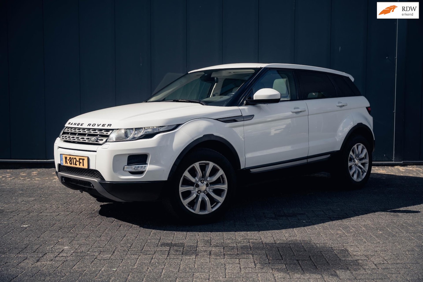 Land Rover Range Rover Evoque - 2.2 TD4 4WD Pure Business Edition 2.2 TD4 4WD Pure Business Edition - AutoWereld.nl