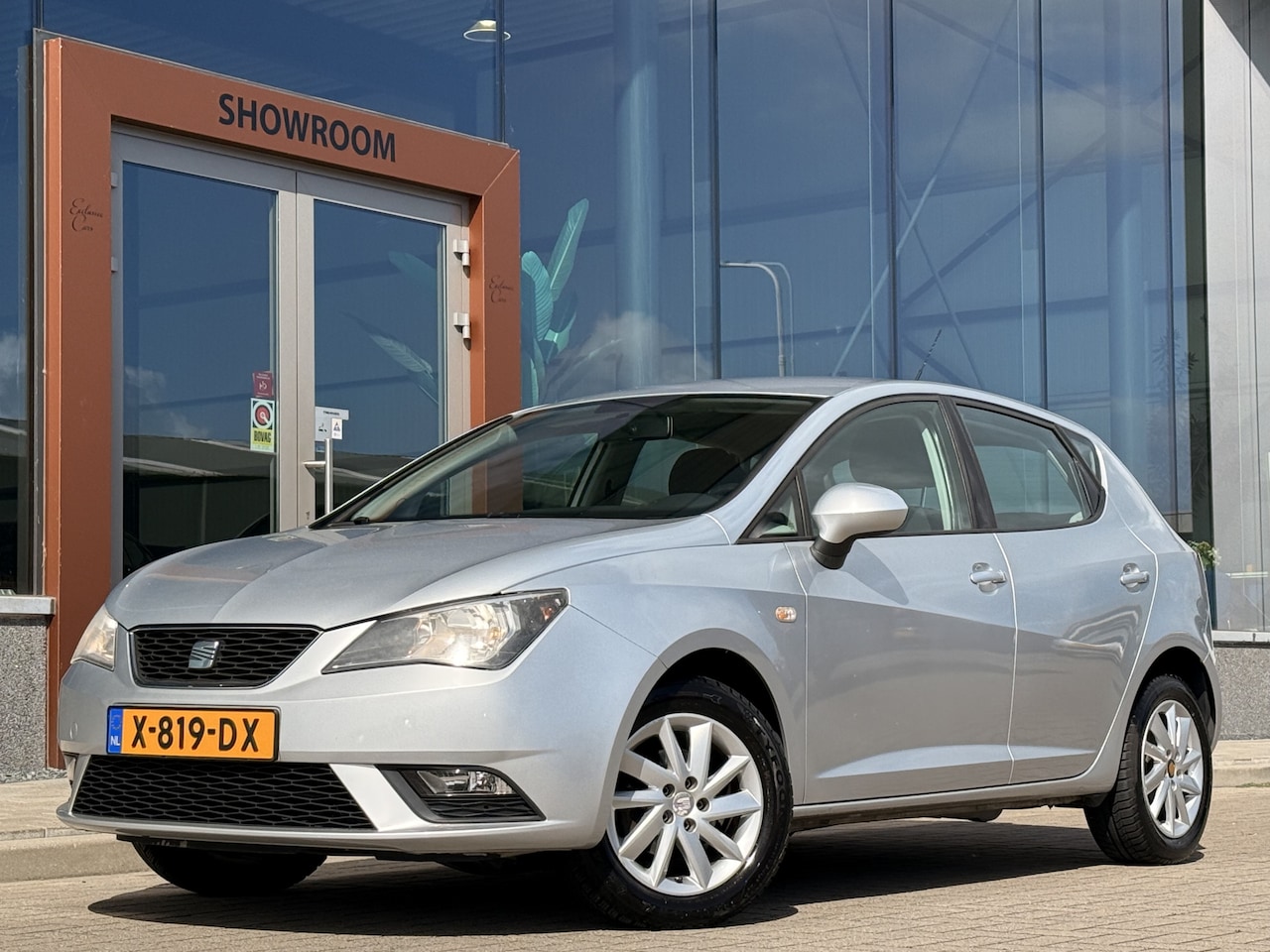 SEAT Ibiza - 1.2 TSI Style | Cruise | Airco | 15 Inch Velgen | - AutoWereld.nl
